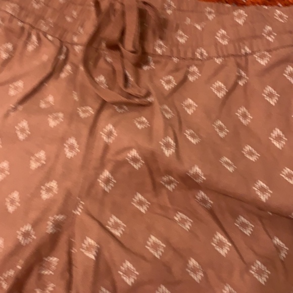 Shorts - Picture 4 of 12